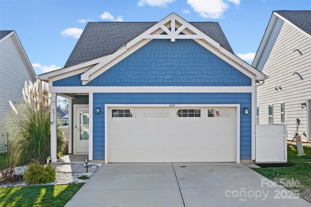 Property Slideshow image 1 of 28 | 40117 crooked stick dr, Lancaster, SC, 29720