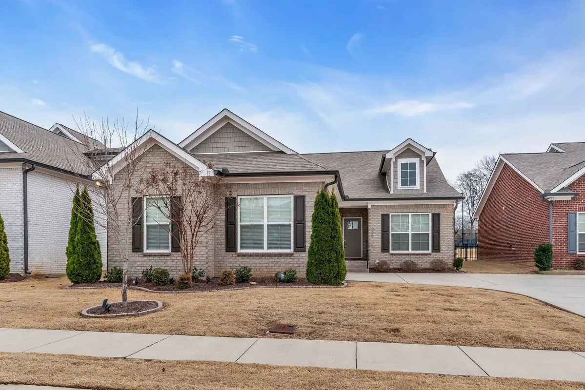 Property Slideshow image 1 of 44 | 6412 armstrong dr, Hermitage, TN, 37076