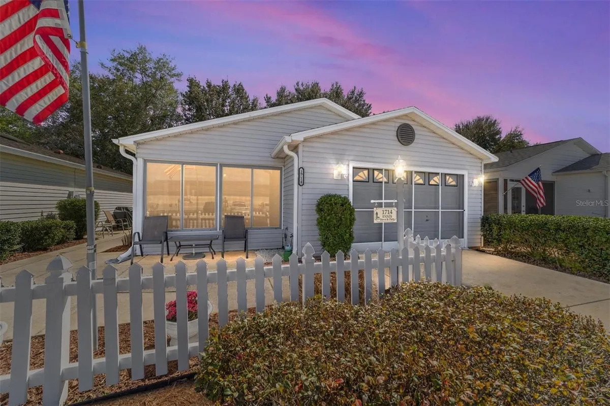 Property Slideshow image 1 of 22 | 1714 morelos rd, Lady Lake, FL, 32159