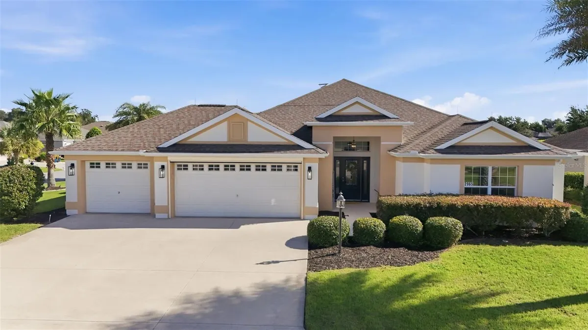 Property Slideshow image 1 of 38 | 2965 stepping stone path, The Villages, FL, 32163