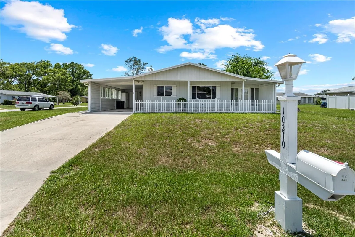 Property Slideshow image 1 of 31 | 10210 sw 93rd ave, Ocala, FL, 34481