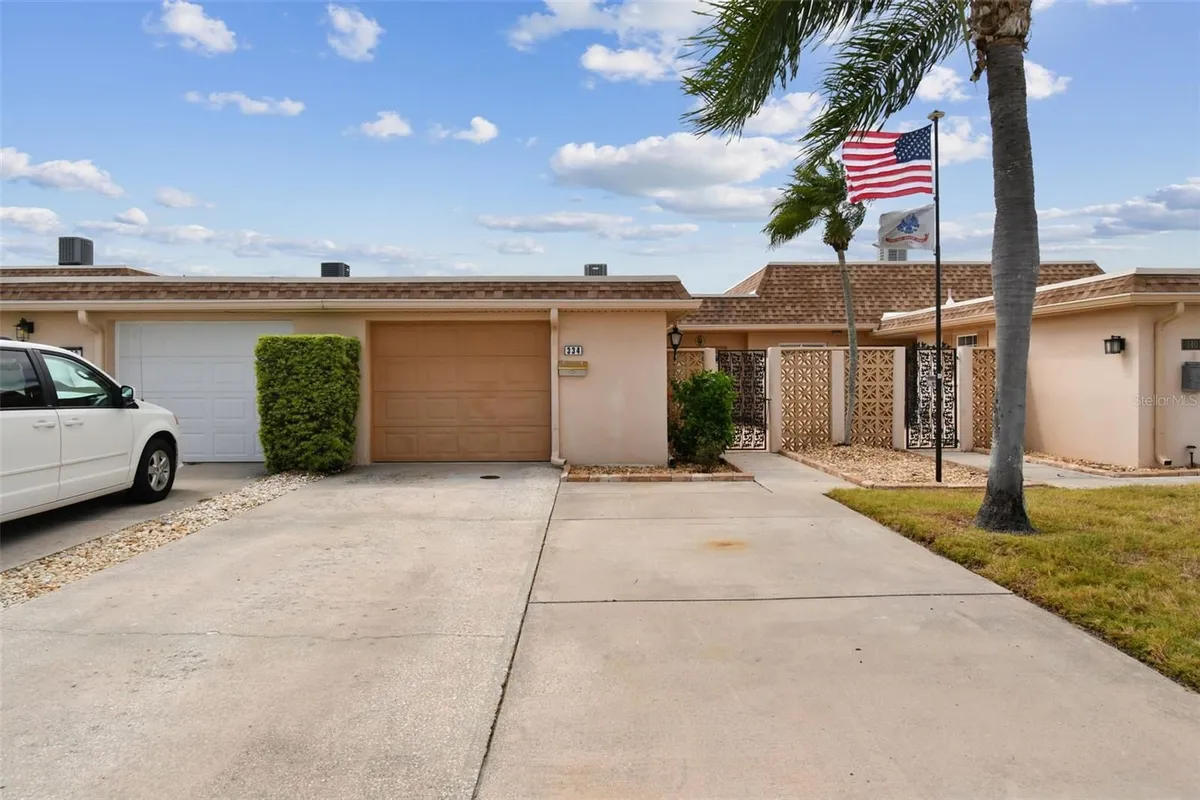 Property Slideshow image 1 of 51 | 334 boca ciega point blvd # 606, St Petersburg, FL, 33708