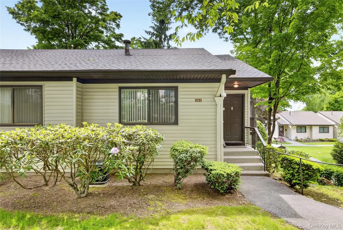 Property Slideshow image 1 of 43 | 128d columbia ct d, Yorktown, NY, 10598