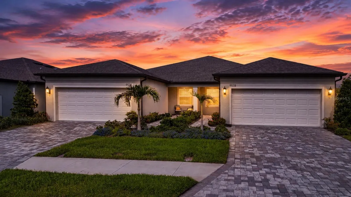 Property Slideshow image 1 of 71 | 9578 coastline way, Parrish, FL, 34219
