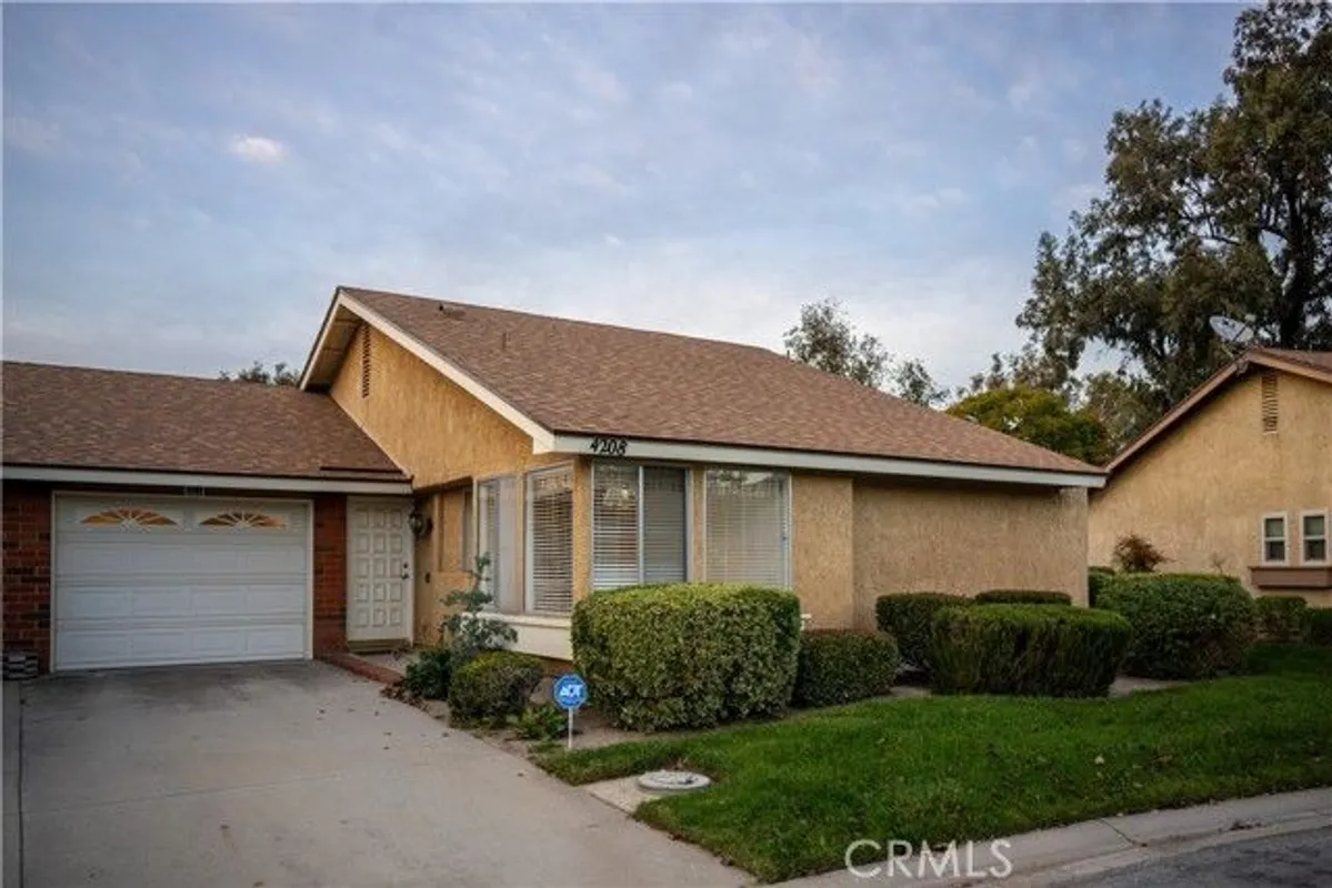 Property Slideshow image 1 of 38 | 4208 village 4, Camarillo, CA, 93012