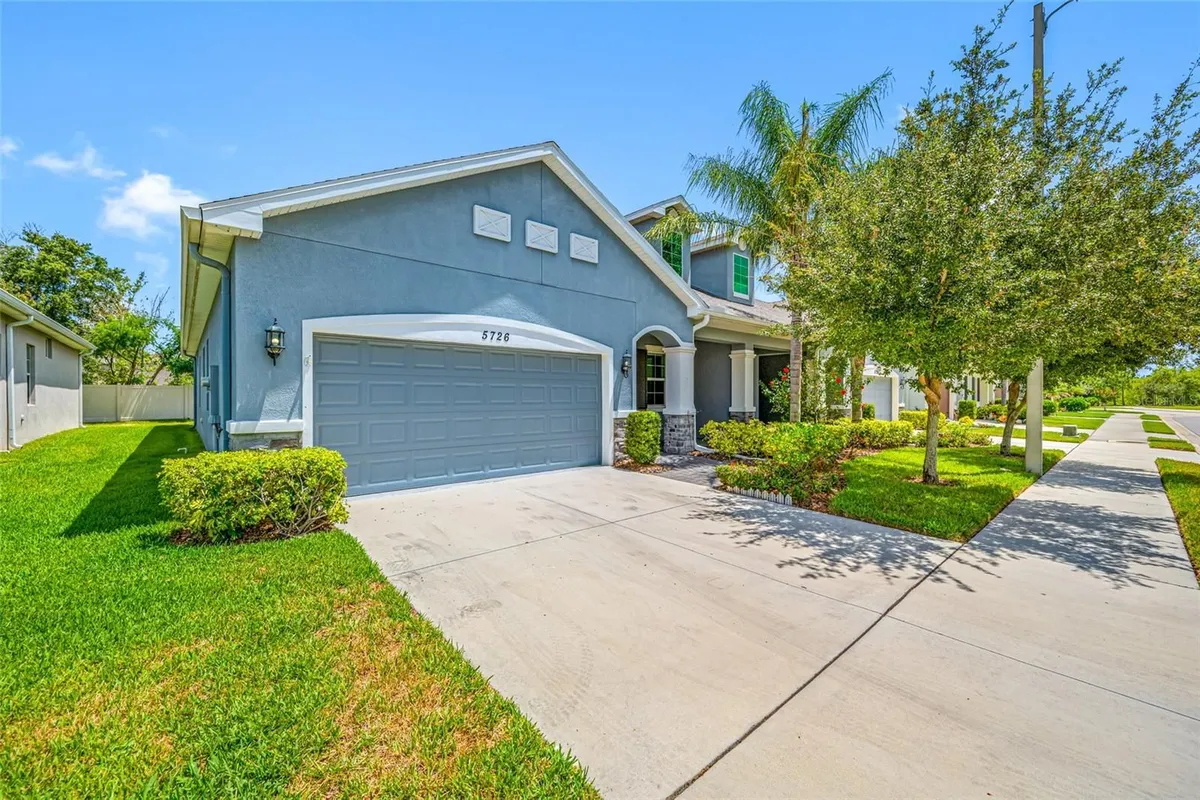 Property Slideshow image 1 of 34 | 5726 stockport st, Riverview, FL, 33578