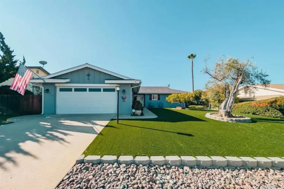 Property Slideshow image 1 of 57 | 16482 roca dr, San Diego, CA, 92128