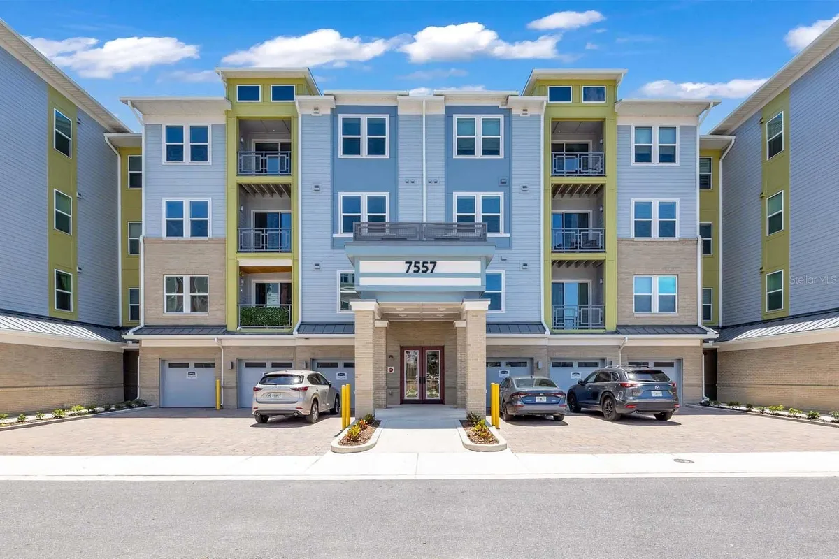 Property Slideshow image 1 of 44 | 7557 laureate blvd 6407, Orlando, FL, 32827