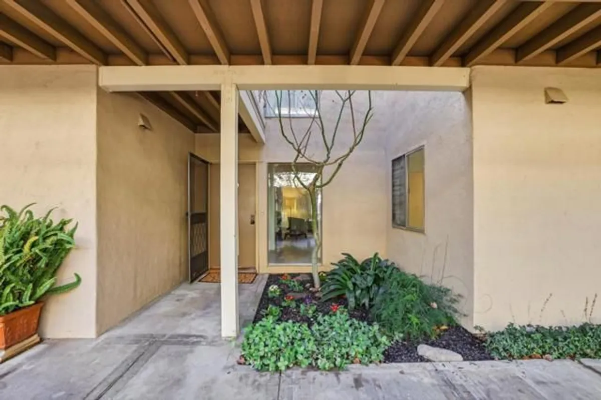 Property Slideshow image 1 of 43 | 453 alberto way d160, Los Gatos, CA, 95032