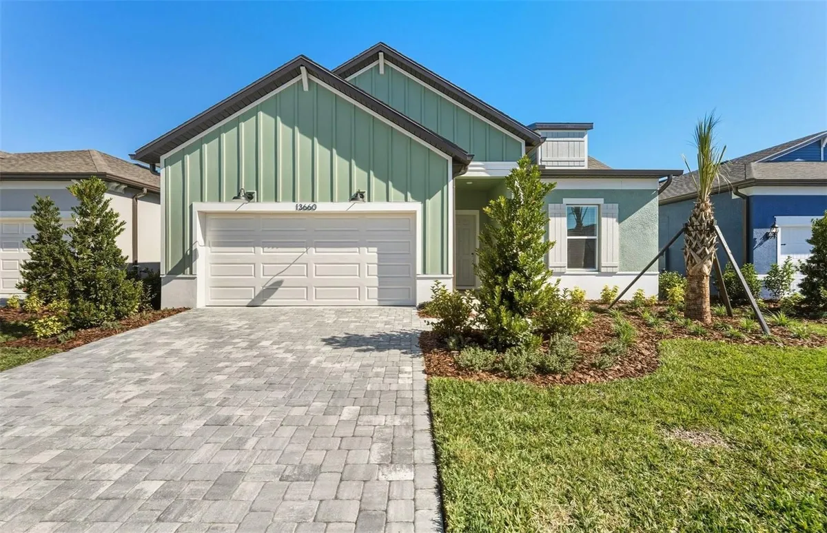 Property Slideshow image 1 of 29 | 13660 canyon ridge rd, Spring Hill, FL, 34610