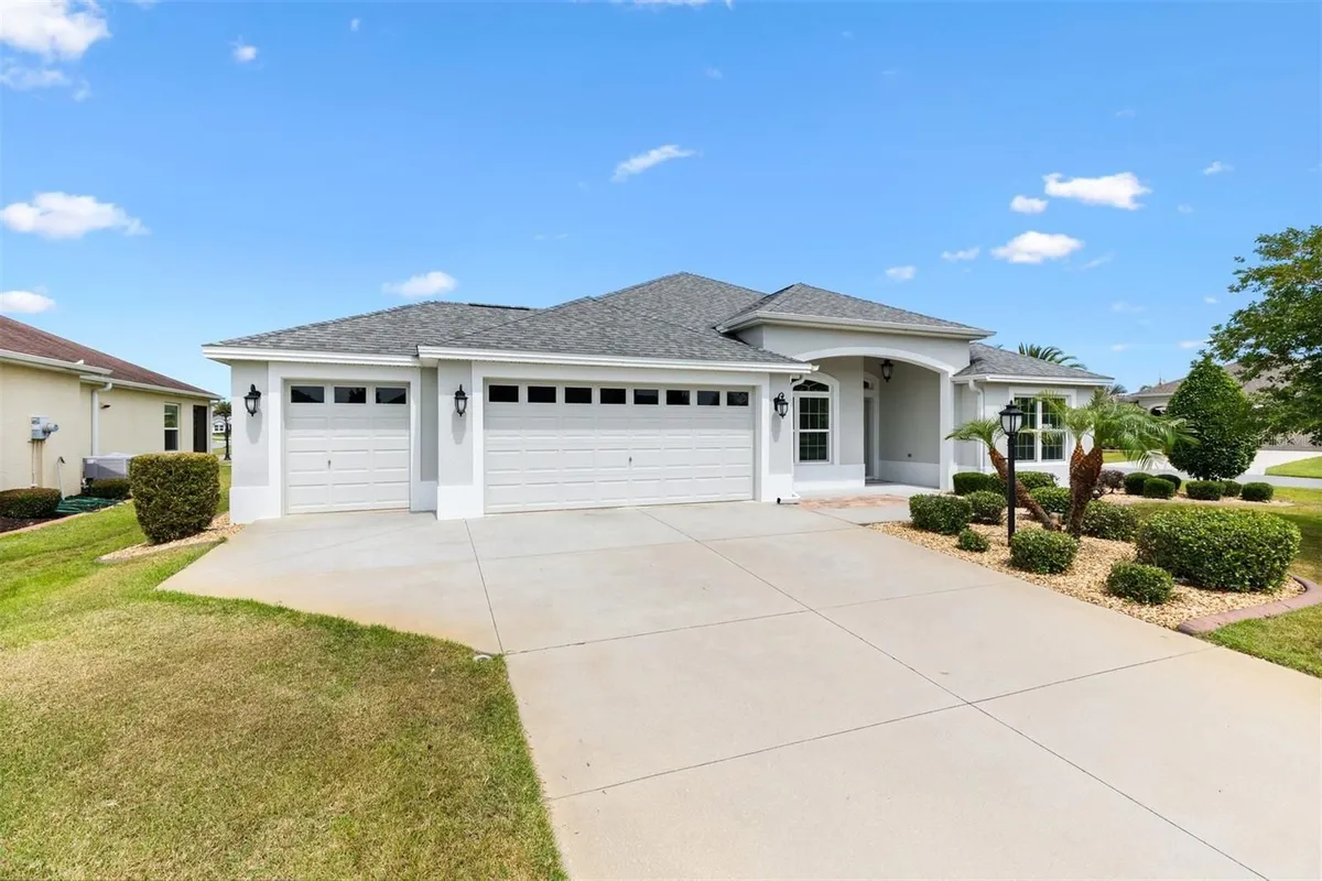 Property Slideshow image 1 of 22 | 4106 victory dr, The Villages, FL, 32163