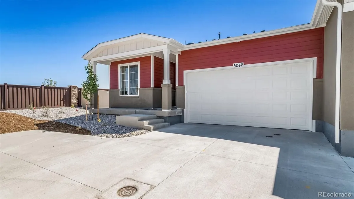 Property Slideshow image 1 of 33 | 5042 n tempe st, Aurora, CO, 80019