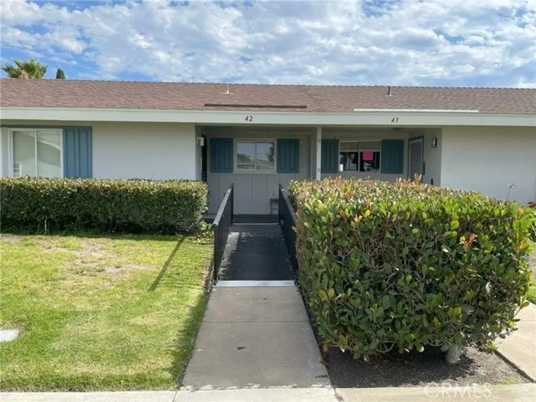 Property Slideshow image 1 of 1 | 3755 vista campana 42, Oceanside, CA, 92057