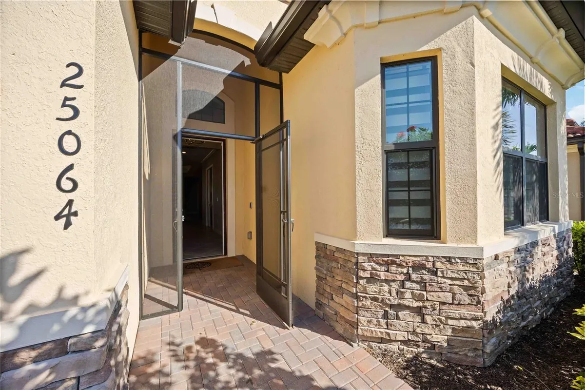Property Slideshow image 1 of 100 | 25064 spartina dr, Venice, FL, 34293