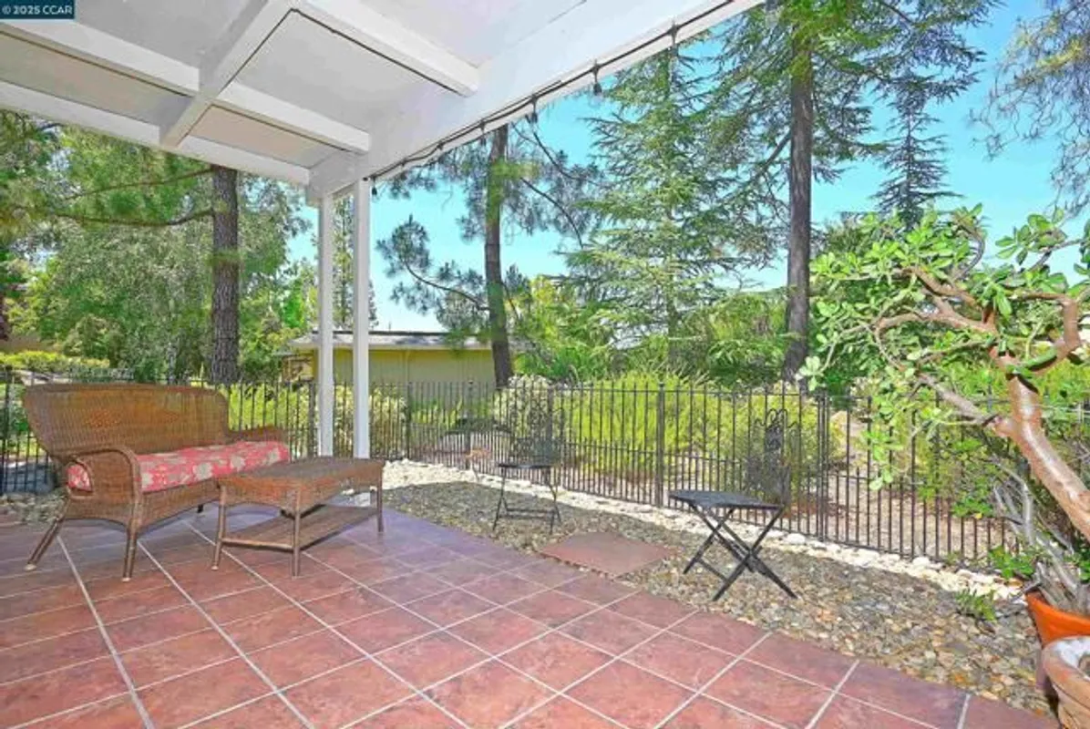 Property Slideshow image 1 of 60 | 1332 canyonwood ct apt 2, Walnut Creek, CA, 94595