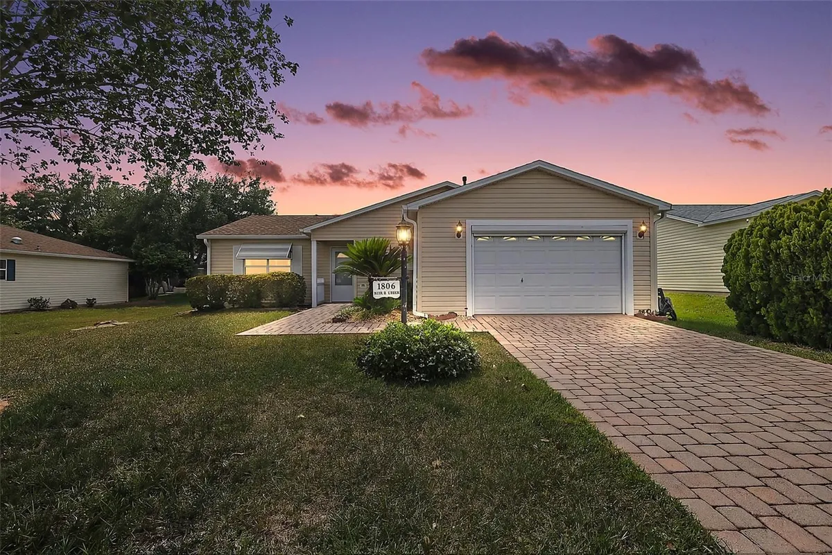 Property Slideshow image 1 of 31 | 1806 englewood st, The Villages, FL, 32162