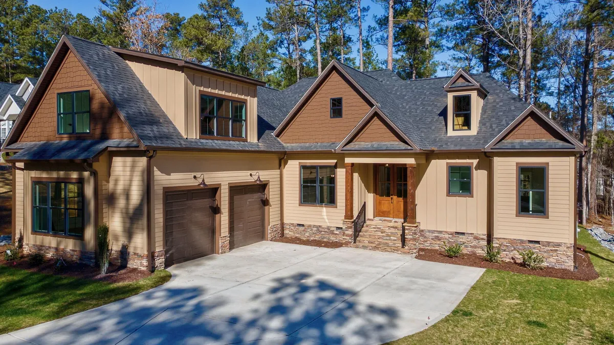 Property Slideshow image 1 of 60 | 112 elliott cir, Mc Cormick, SC, 29835
