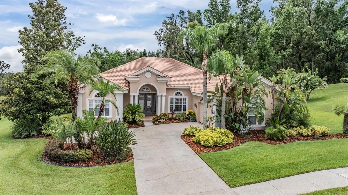 Property Slideshow image 1 of 50 | 13816 thoroughbred dr, Dade City, FL, 33525