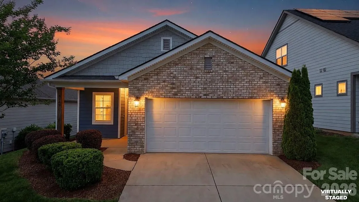 Property Slideshow image 1 of 48 | 5149 looking glass trl, Denver, NC, 28037