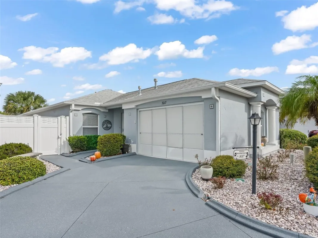 Property Slideshow image 1 of 27 | 3017 macon ct, The Villages, FL, 32162