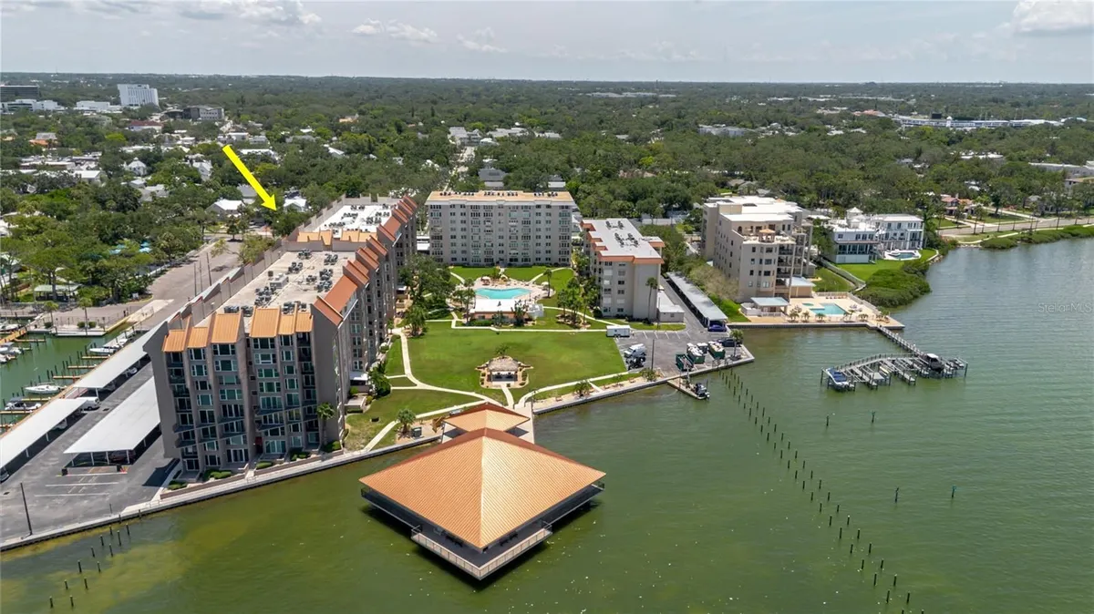 Property Slideshow image 1 of 14 | 632 edgewater dr unit 238, Dunedin, FL, 34698