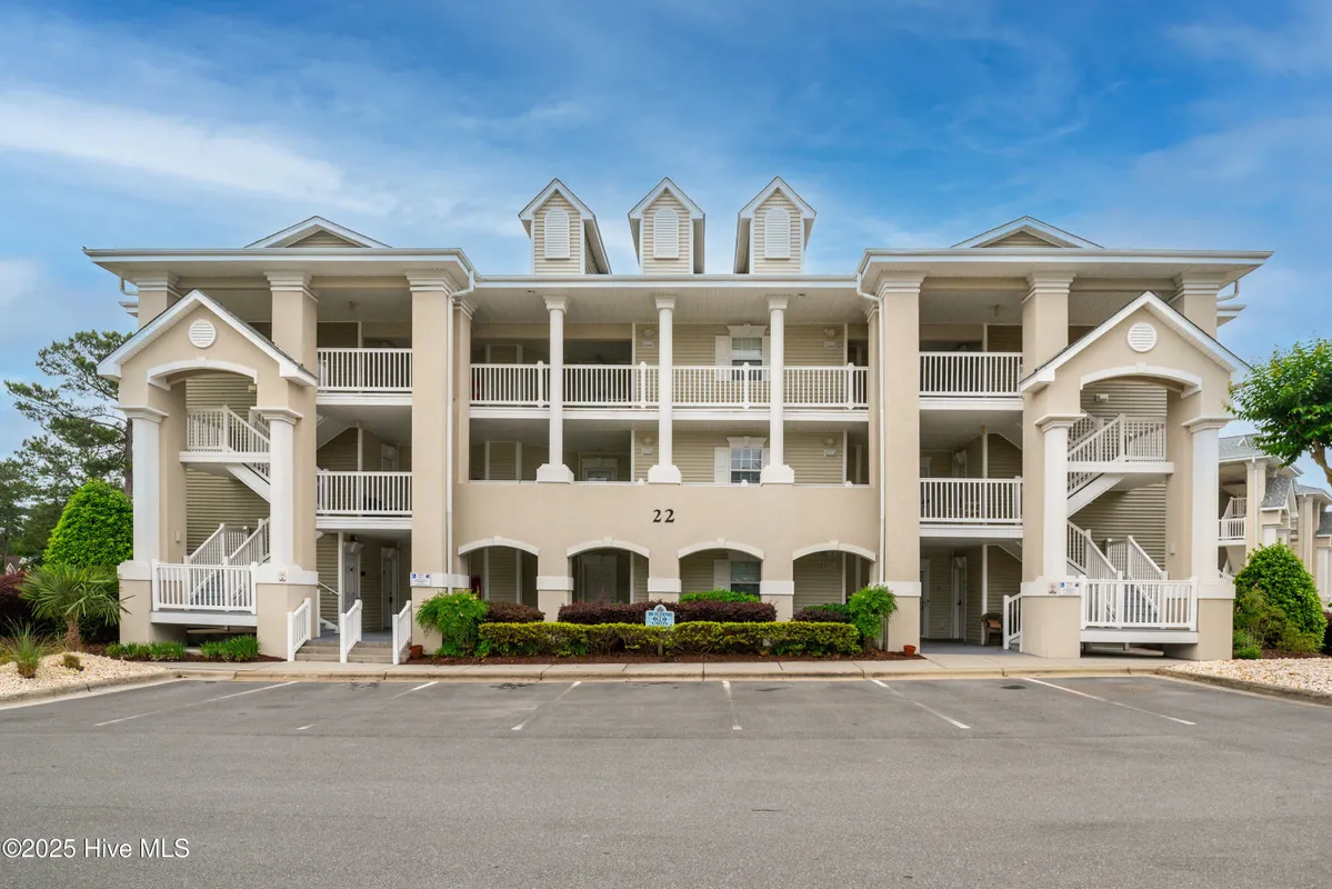 Property Slideshow image 1 of 46 | 1215 n middleton dr 2209, Calabash, NC, 28467