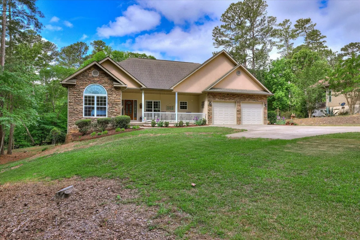 Property Slideshow image 1 of 72 | 205 sandpiper loop, Mccormick, SC, 29835