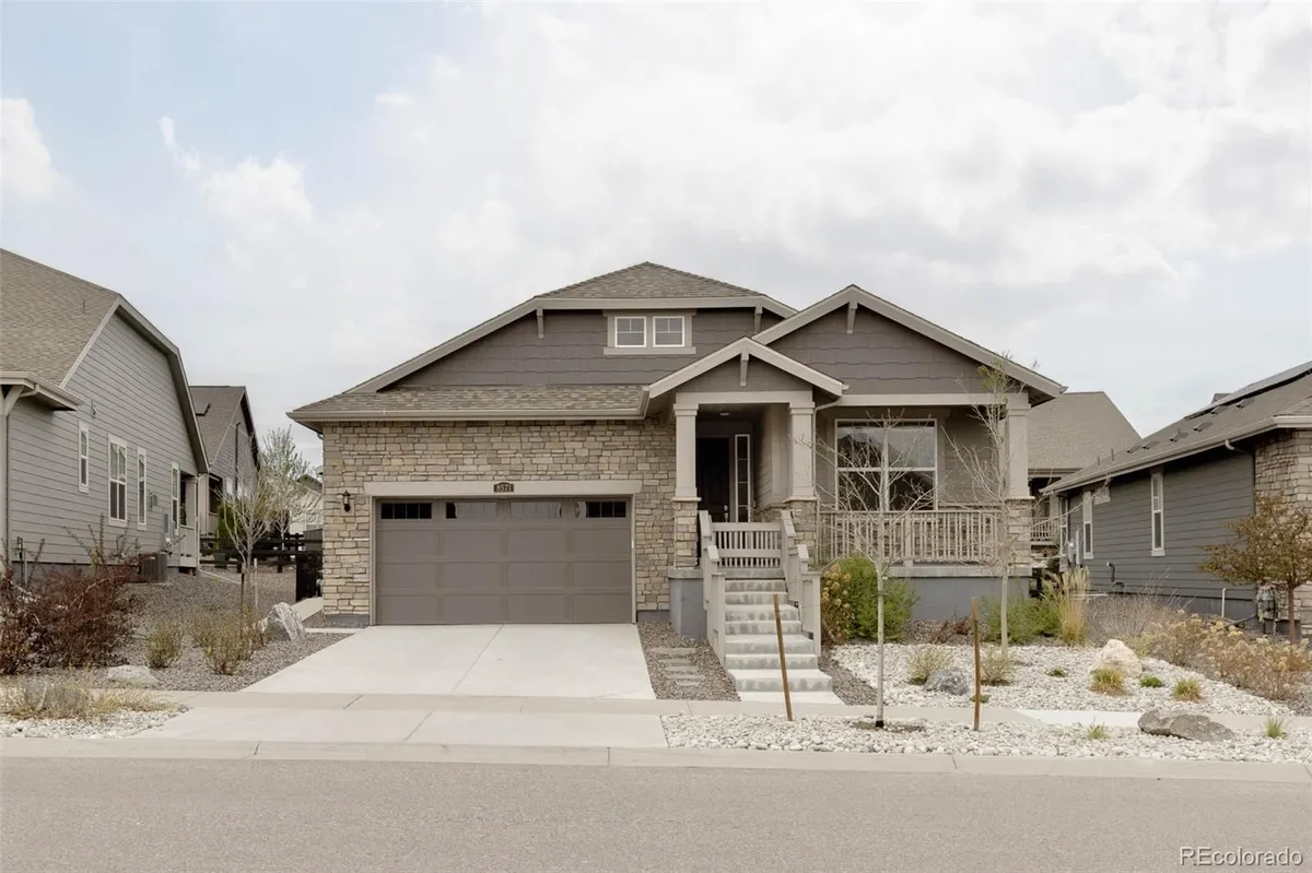 Property Slideshow image 1 of 35 | 8571 s riviera ct, Aurora, CO, 80016