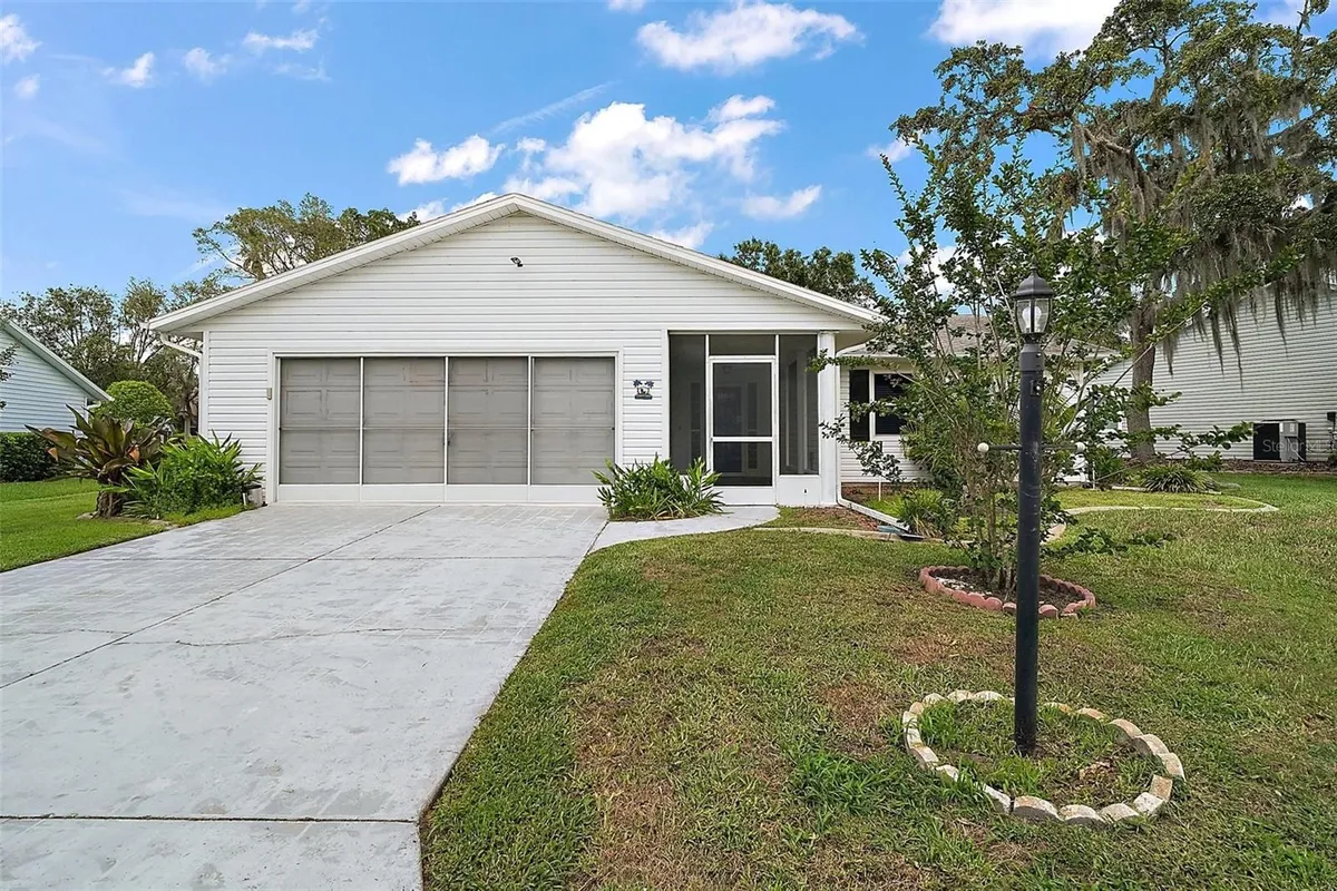 Property Slideshow image 1 of 41 | 5618 rosewall cir, Leesburg, FL, 34748
