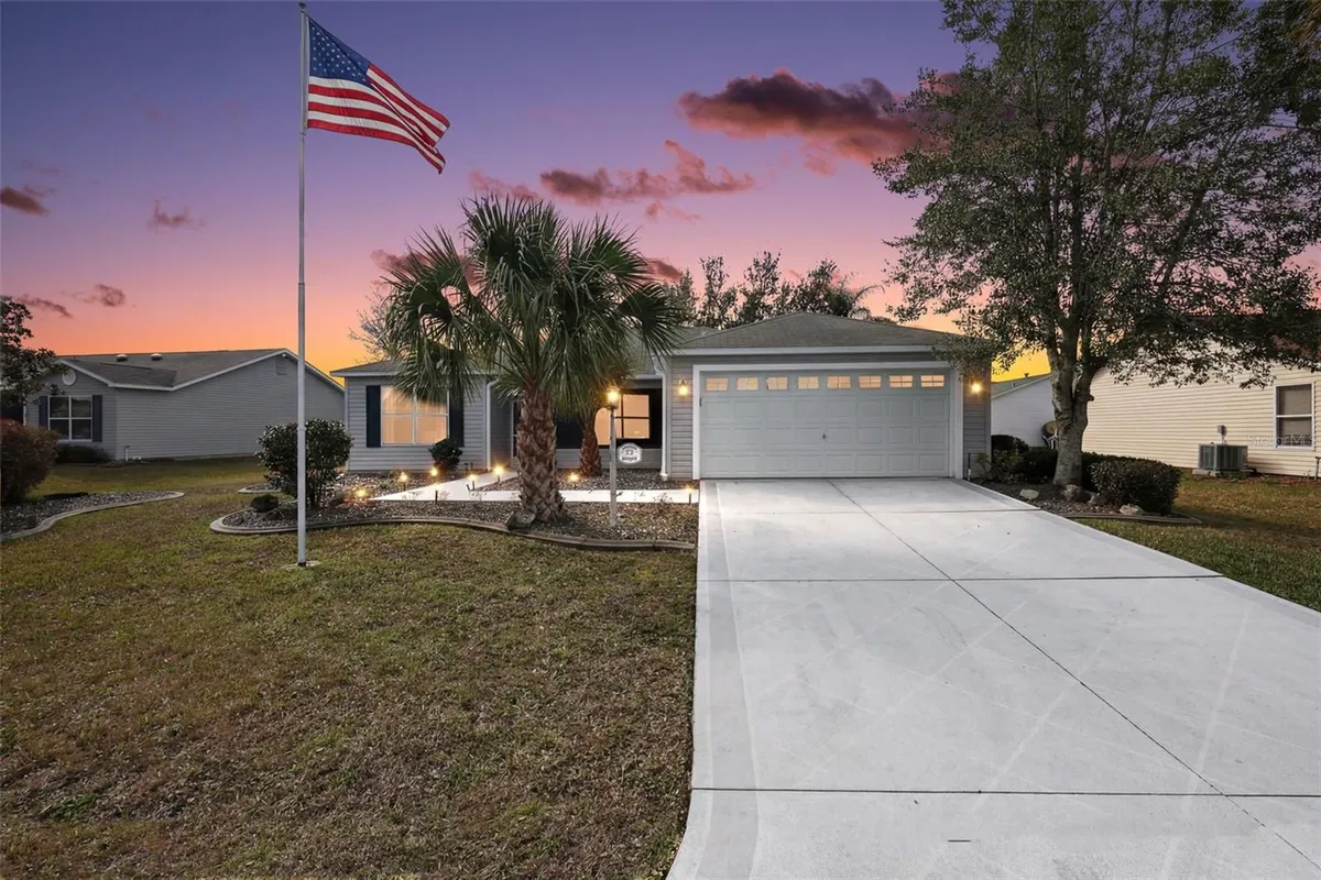 Property Slideshow image 1 of 34 | 3360 richmond dr, The Villages, FL, 32162