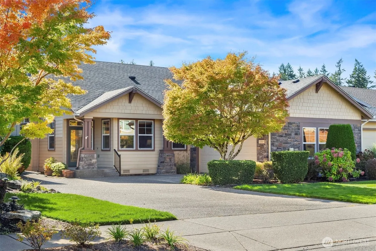 Property Slideshow image 1 of 29 | 13507 adair creek way, Redmond, WA, 98053