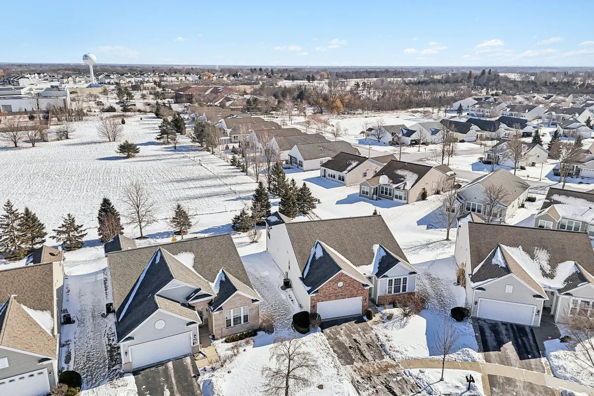 Property Slideshow image 1 of 69 | 3251 sheridan ln, Mundelein, IL, 60060