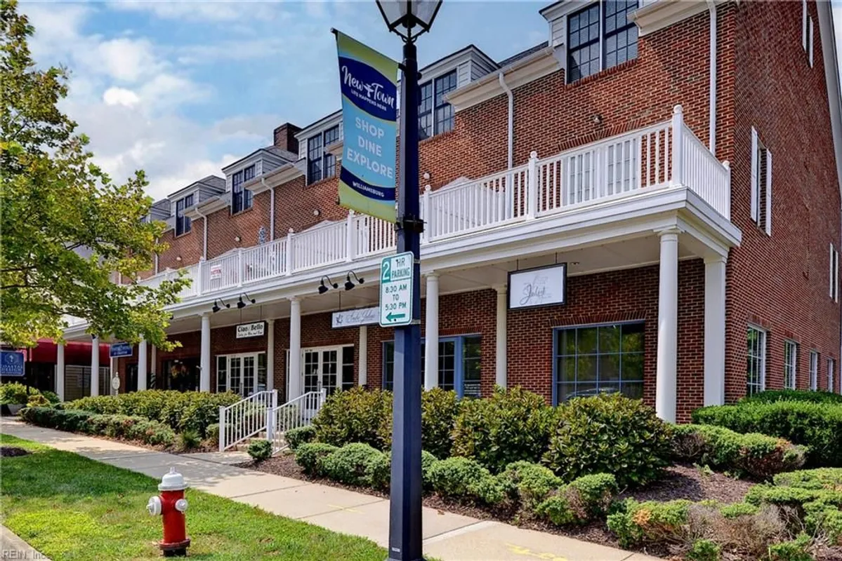 Property Slideshow image 1 of 27 | 4345 new town ave 206, Williamsburg, VA, 23188