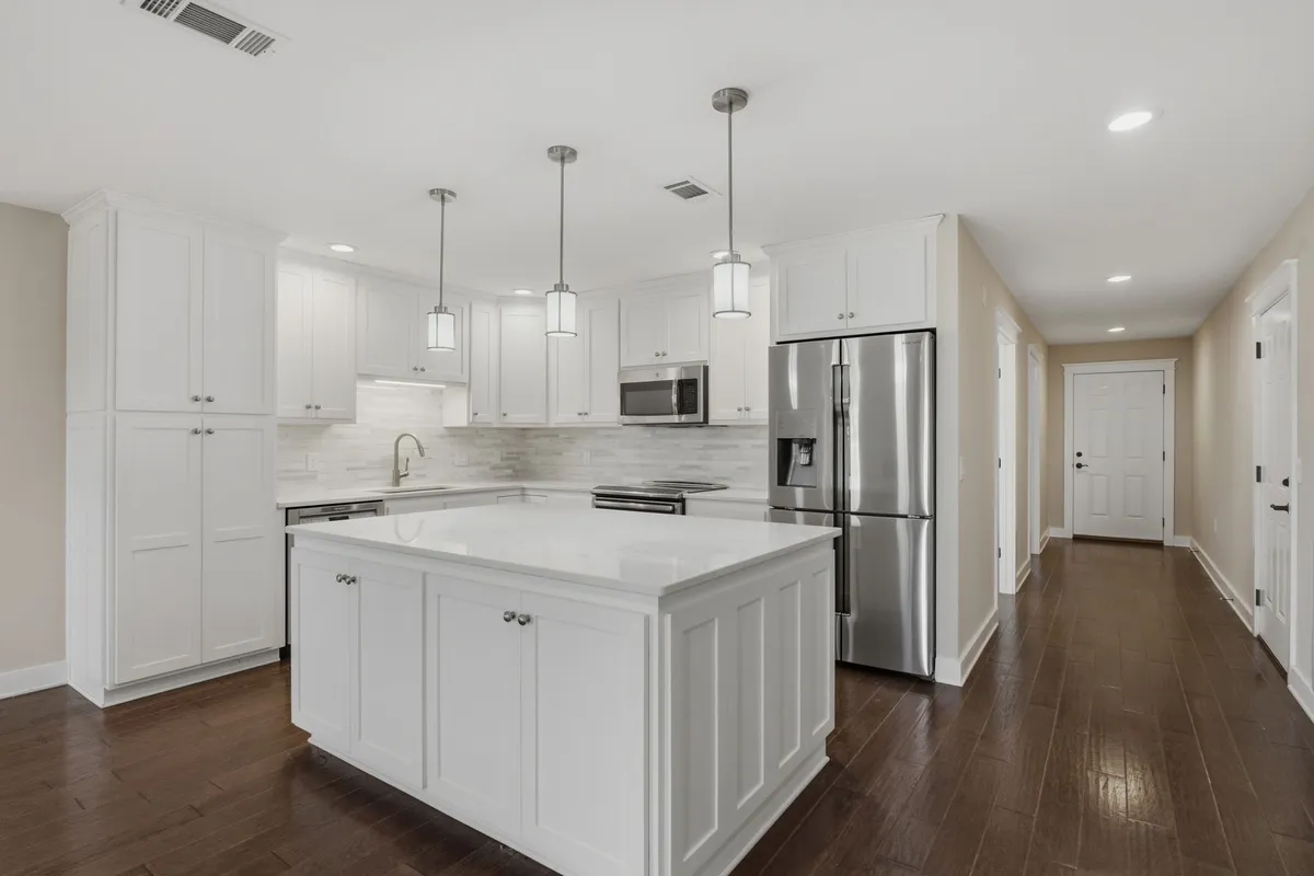 Property Slideshow image 1 of 18 | 705 mount carmel pl, Nashville, TN, 37205