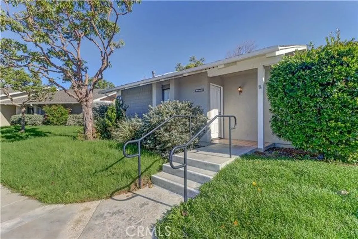Property Slideshow image 1 of 50 | 8932 biscayne ct unit 1318a, Huntington Beach, CA, 92646