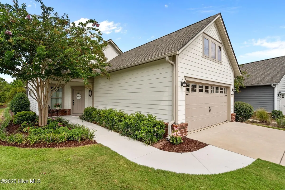 Property Slideshow image 1 of 59 | 3532 laughing gull ter, Wilmington, NC, 28412