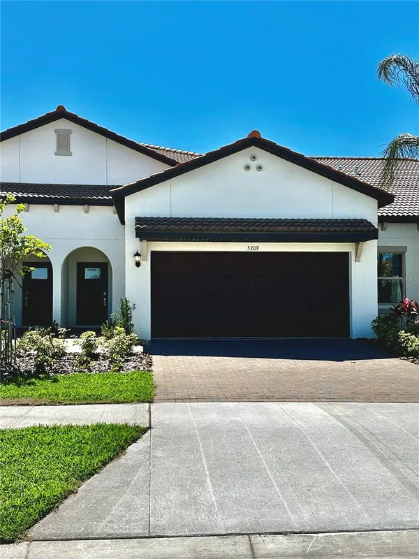 Property Slideshow image 1 of 57 | 5309 kelper hook ct, Wimauma, FL, 33598