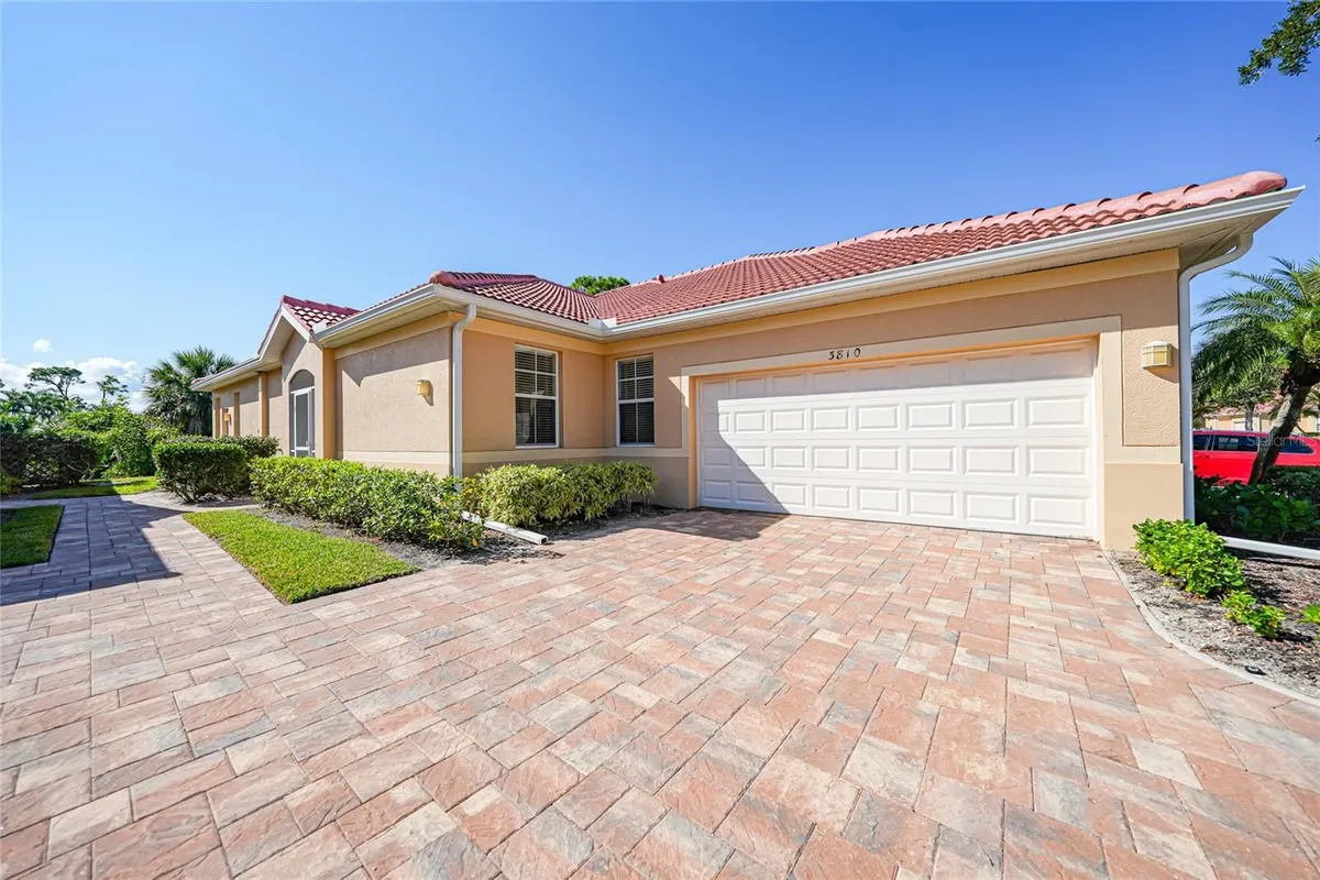 Property Slideshow image 1 of 29 | 3810 cobia villas ct, Punta Gorda, FL, 33955