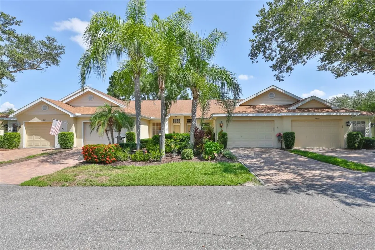 Property Slideshow image 1 of 64 | 2411 new haven cir 70, Sun City Center, FL, 33573
