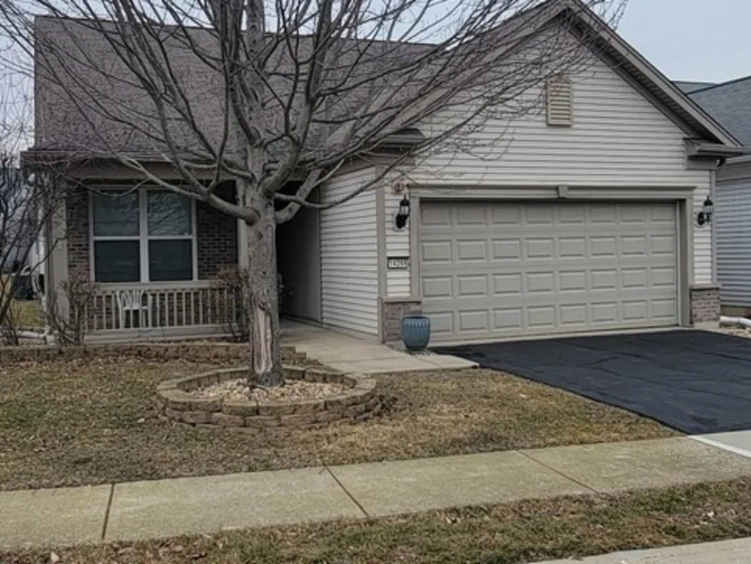 Property Slideshow image 1 of 16 | 14266 sundance dr, Huntley, IL, 60142
