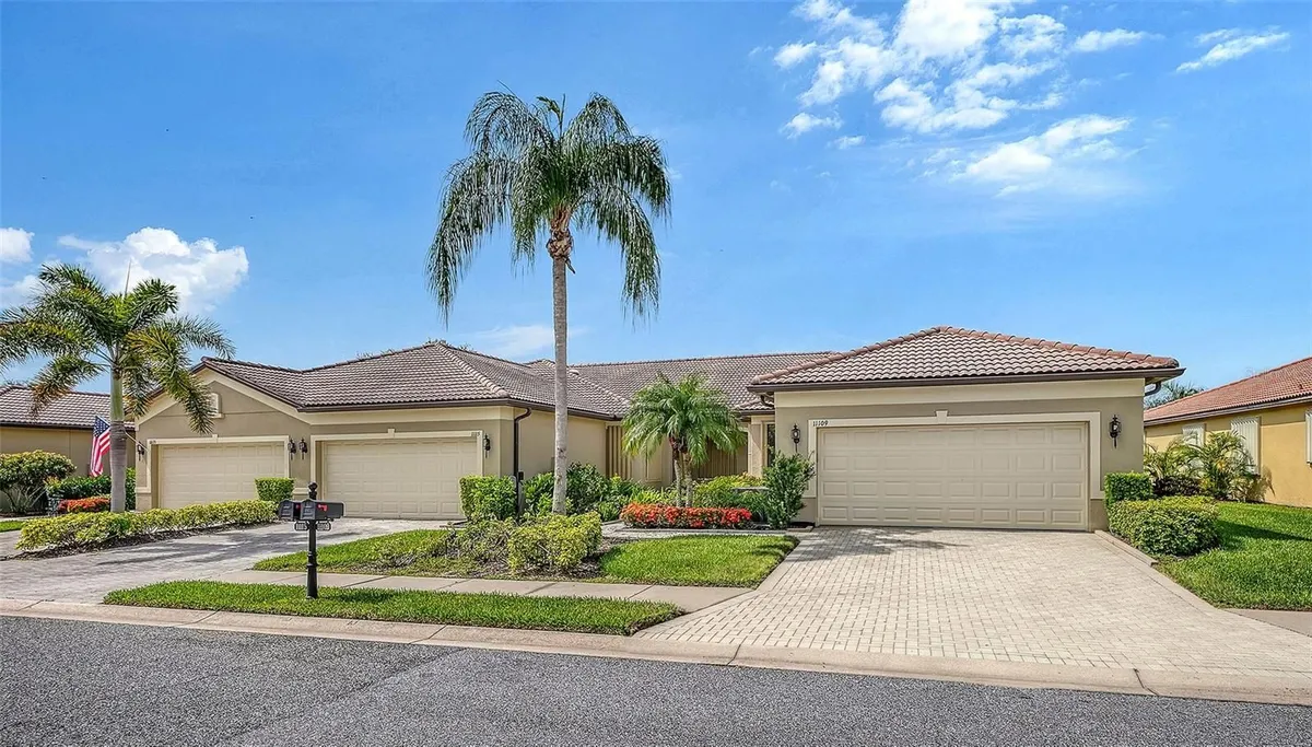 Property Slideshow image 1 of 41 | 11109 campazzo dr, Venice, FL, 34292