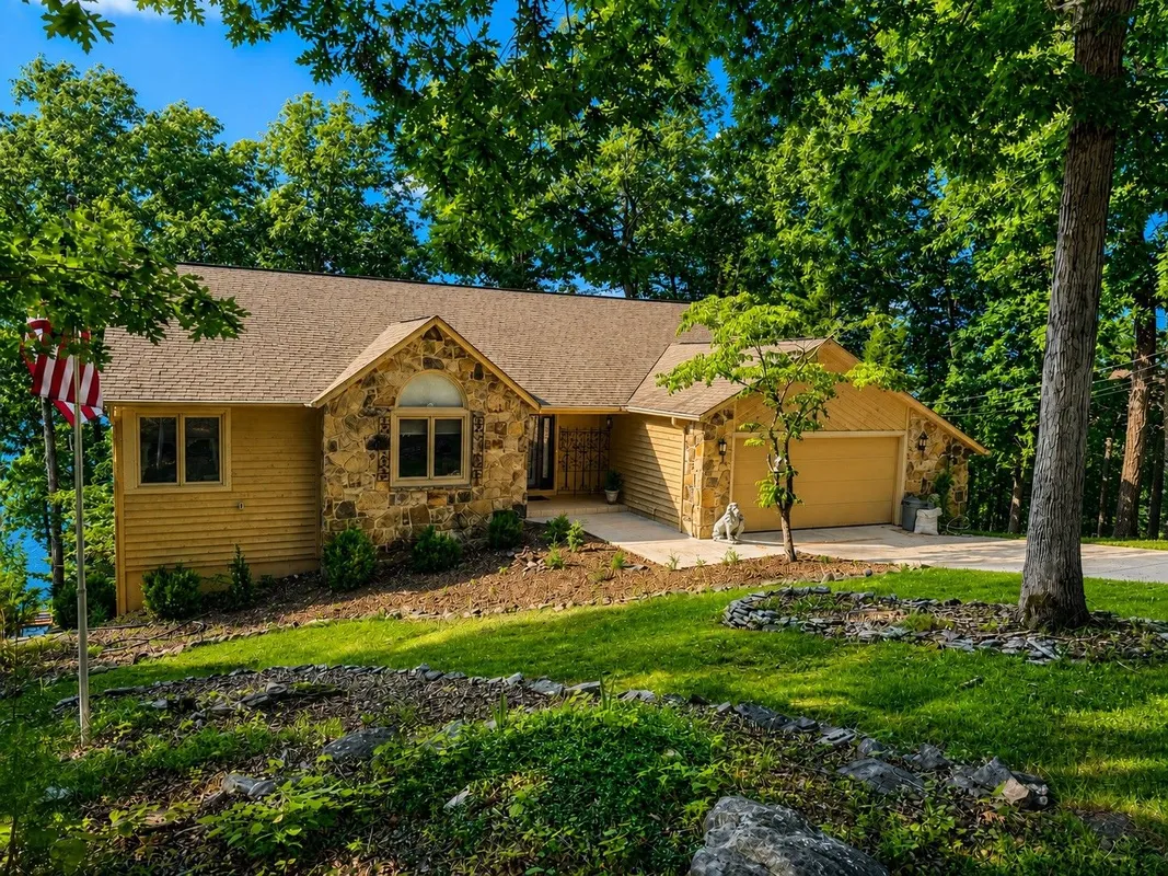 Property Slideshow image 1 of 2 | 45 markham ter, Crossville, TN, 38558