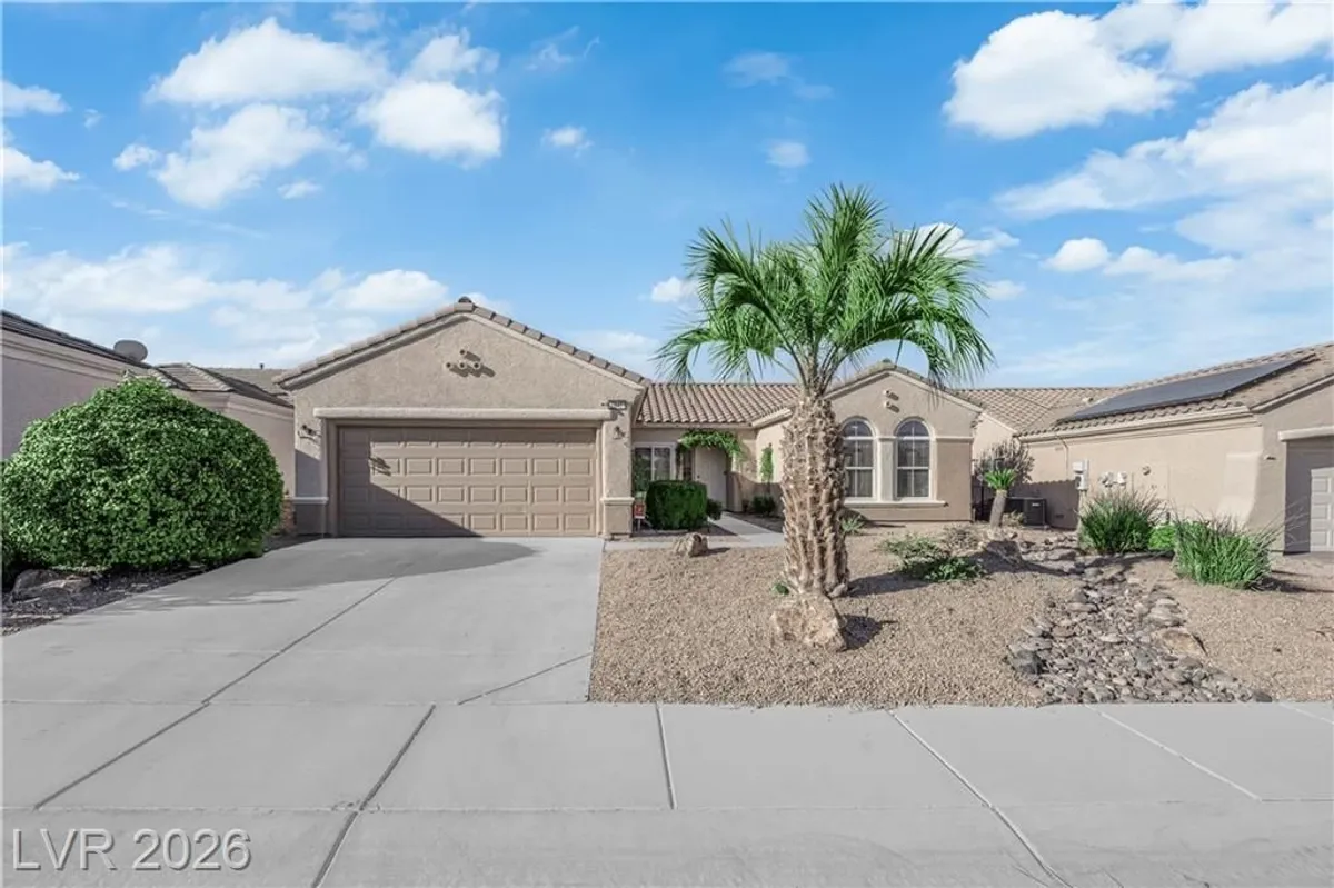 Property Slideshow image 1 of 39 | 2847 forest grove dr, Henderson, NV, 89052
