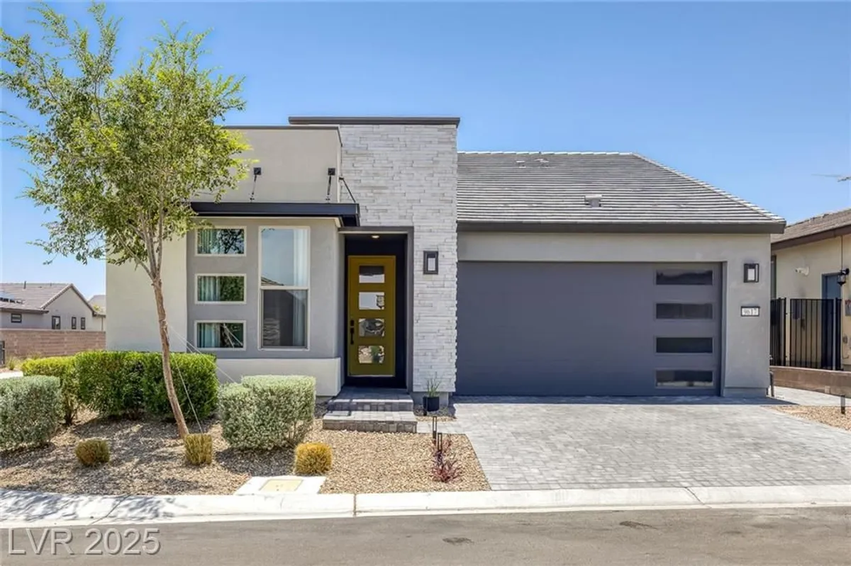 Property Slideshow image 1 of 42 | 9617 sard ln, Las Vegas, NV, 89143