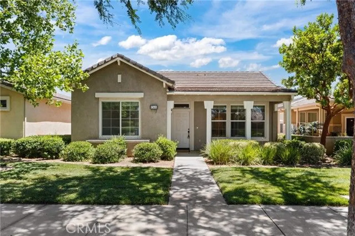 Property Slideshow image 1 of 29 | 1568 four seasons cir, Beaumont, CA, 92223