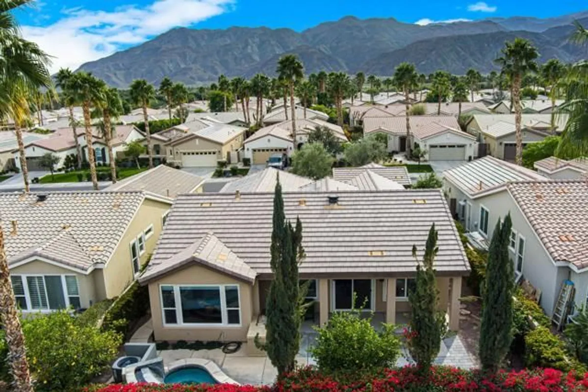 Property Slideshow image 1 of 43 | 81448 joshua tree ct, La Quinta, CA, 92253