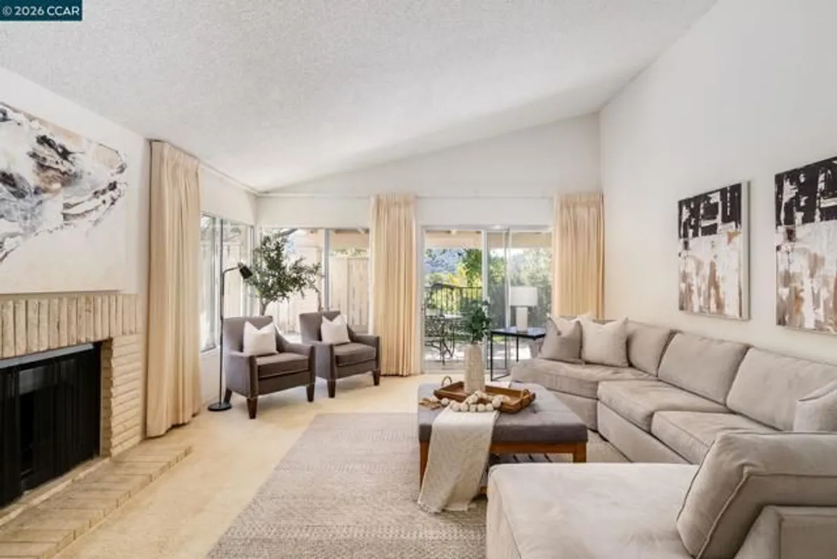 Property Slideshow image 1 of 45 | 2662 saklan indian dr 1, Walnut Creek, CA, 94595