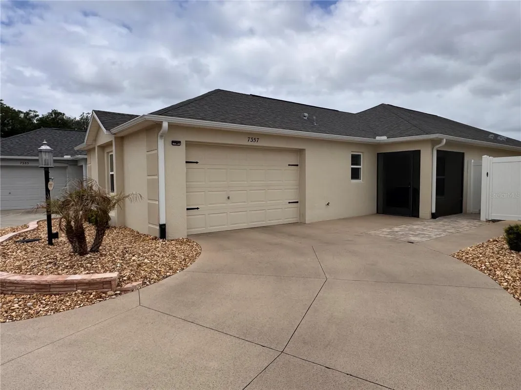 Property Slideshow image 1 of 29 | 7357 se 168th mitzi st, The Villages, FL, 32162