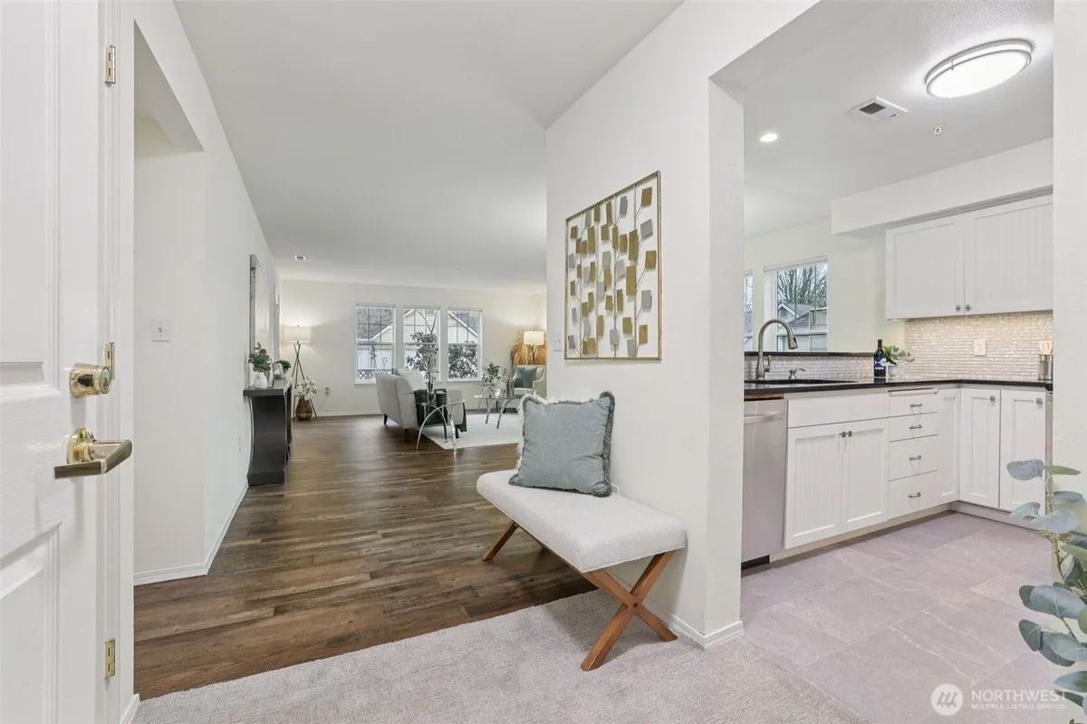 Property Slideshow image 1 of 40 | 4133 224th ln 103, Issaquah, WA, 98029