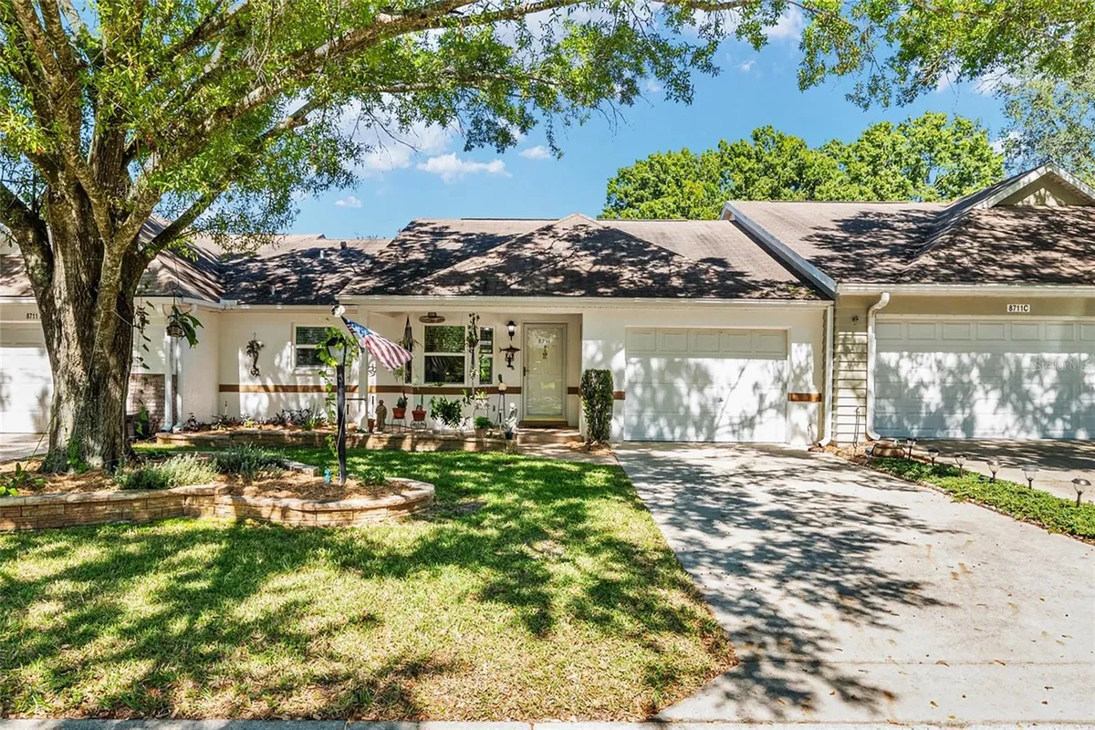 Property Slideshow image 1 of 48 | 8711 sw 90th st b, Ocala, FL, 34481